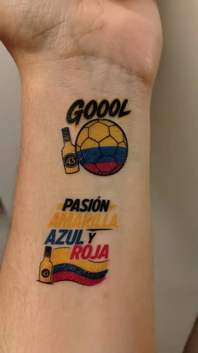 Tatuajes temporales de Licor 43 inspirados en la selección colombiana de fútbol